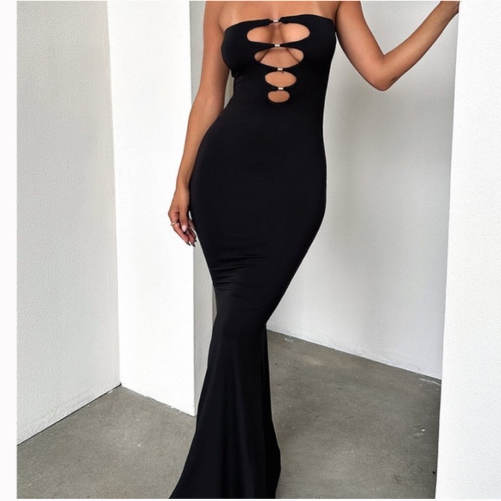 Thatssofetch Miami Maxi Mermaid Fitted Black Dress - image 1